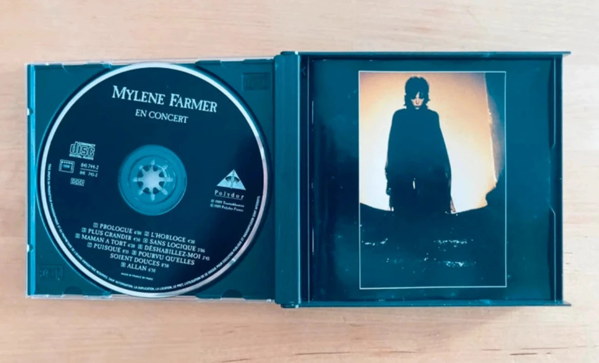 Caja de CD doble Mylène Farmer En Concert. – photo 2